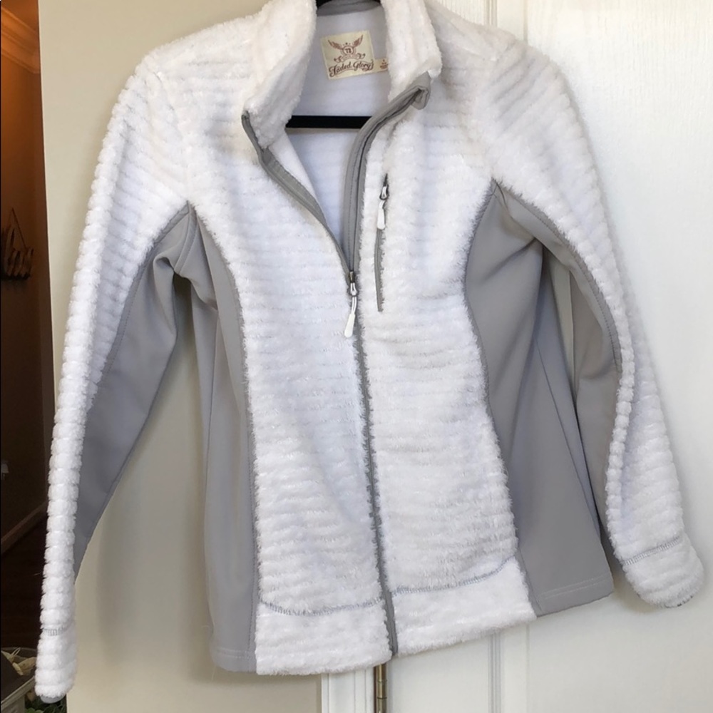 Puffy white jacket